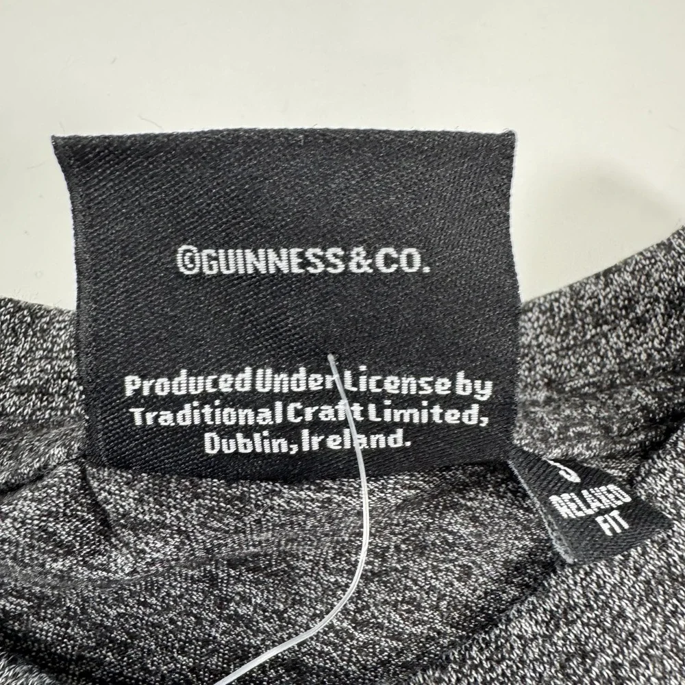 GUINNESS Short Sleeve Crew T-Shirt Small‎ Relaxed Black Grindle Felt Logo NWT